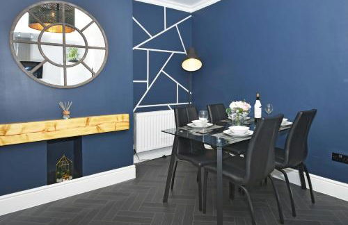 Moonlight House - sleeps 7, driveway, garden - Photo 25