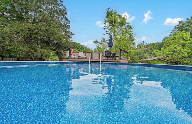 The Cozy Cottage Getaway - Private Pool & Hot Tub - Photo 1