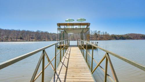 Lake Hartwell Retreat with 2-Tier Dock and Boat Slip! - Foto 1
