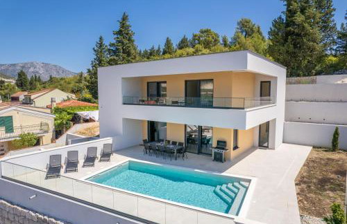 Familiy Villa Navis with heated pool - Photo 19