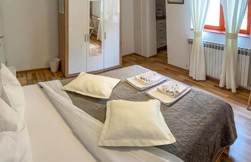 Amazing Home In Starigrad With Wifi - Foto 22