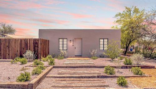 Cute & Cozy 2BR 1BA Adobe w Firepit Near UA & UMC - Foto 1