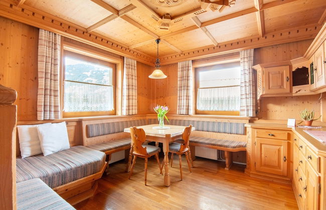 Chalet in Zell am Ziller Near Ski Lift - Foto 18