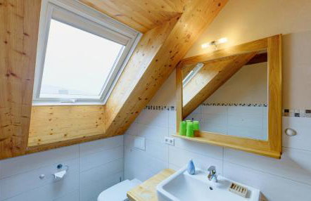 Ferienhaus Winterbergblick, Nationalpark Sächsische Schweiz, 5 Wohnungen und Gemeinschaftsraum, Boulderraum und Sauna im Haus - Foto 63