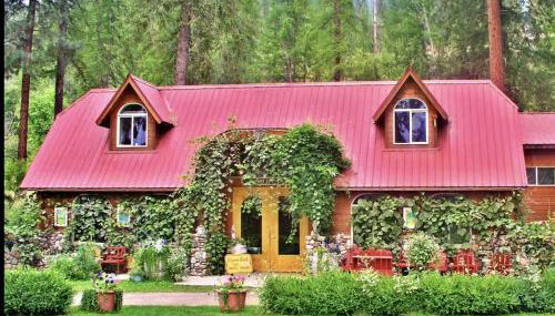 Luxurious Bed and Breakfast Suite for One or Two Couples near Kettle Falls, Washington - Foto 4