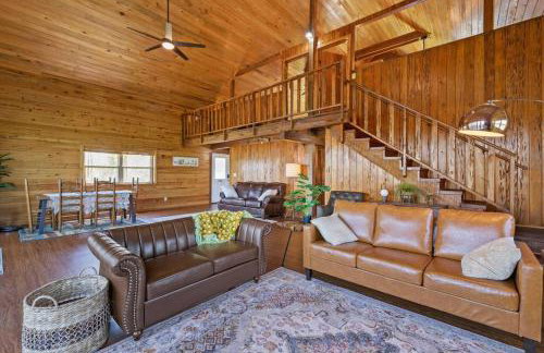 Fun fishing river cabin 23mi to beach with private dock 3BD 2BA - Foto 6