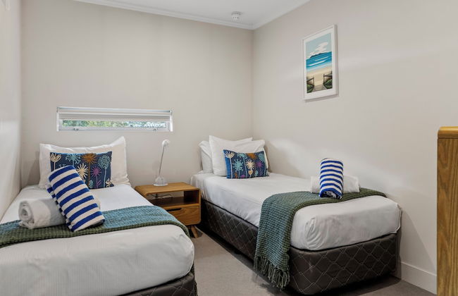 Sacred Waters - Foto 24