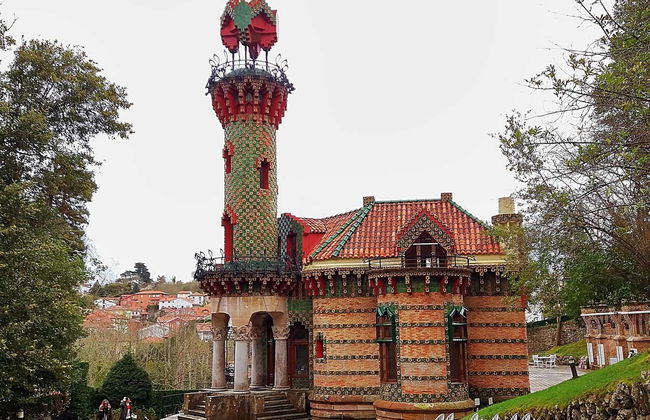 Comillas & Gaudí Capricho Guided Tour - Photo 3