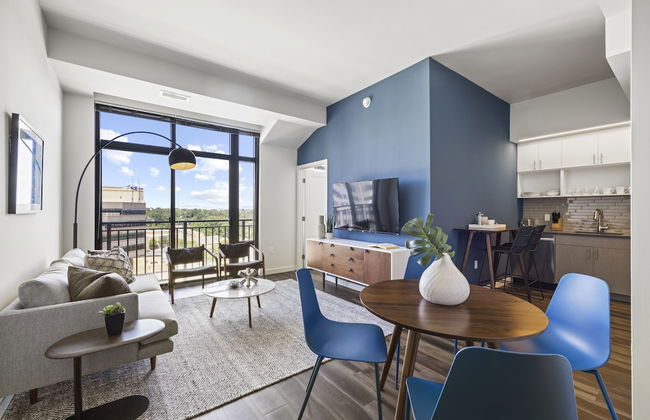 Placemakr Marymount Ballston - Photo 18