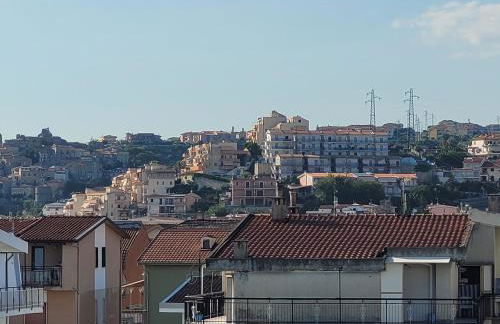 Stunning views, 2-Bed Apartment in Scalea - Foto 1