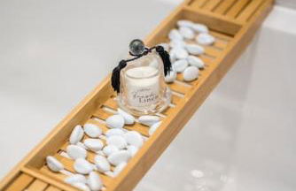 Sea View Luxury Apartment 3 bedrooms Free Parking - By Coast Apartments - Photo 39