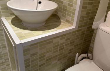 2 bedroomed cottage near quay - Foto 25