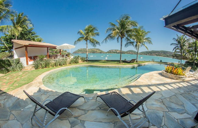 Mansão Exuberante Pé na Areia Ferradura - Photo 49