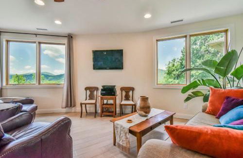 Skytop Chalet Pet Friendly, Hot Tub and Views - Foto 13