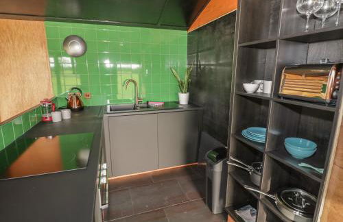 The Tractor Shed - Photo 12