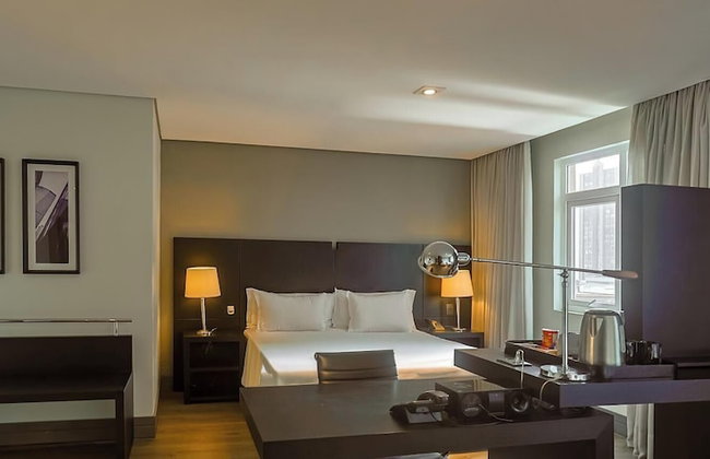Manhattan On Floor - Photo 37