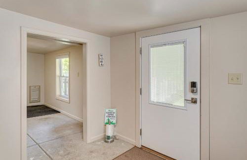 Lake Geneva Family Gem with Fenced Dog Run! - Foto 29