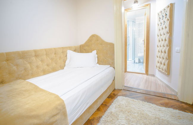 Safrano Palace - Photo 37