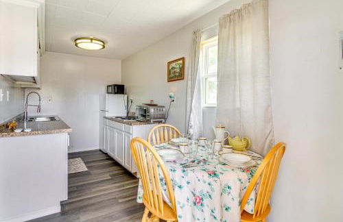 4 Mi to Rio Grande Bosque Farms Home with Patio! - Foto 3