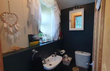 Cute Quirky Cottage - Photo 9