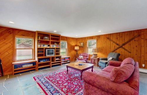 The Red Silo - Photo 2