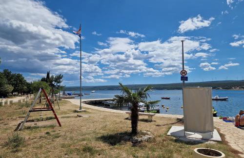 Small apartment in Gornji Karin near the beach - Foto 6