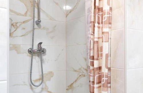 Apartment Stone and Wood - Photo 40