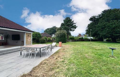 Buckland Towers - Photo 2