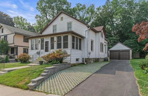 Spacious Home King Beds Gym Deck Games Parking AC - Foto 10