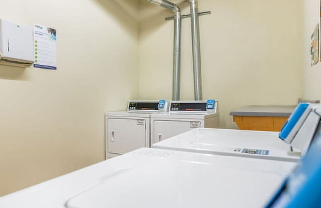 100 Year-old Historic Brick 2BR Loft Large Patio2 - Foto 54