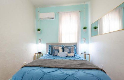 Breezy 1BR Retreat Walk to UofA and Spring Fun - Foto 35