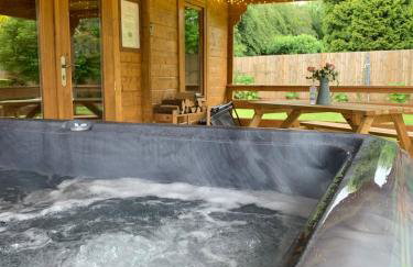 Crafter's Retreat luxury cabin on the Norfolk Cambridgeshire border - Foto 3