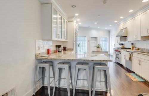 Rooftop Patio with View Baltimore Retreat - Photo 8