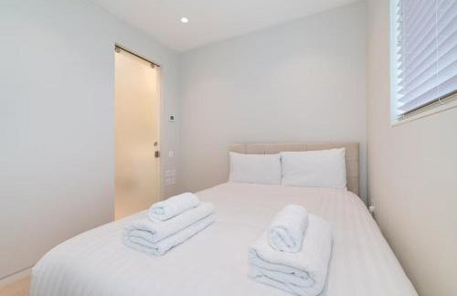 Modern Smart Home with Garden close to Richmond - Pass the Keys - Foto 25