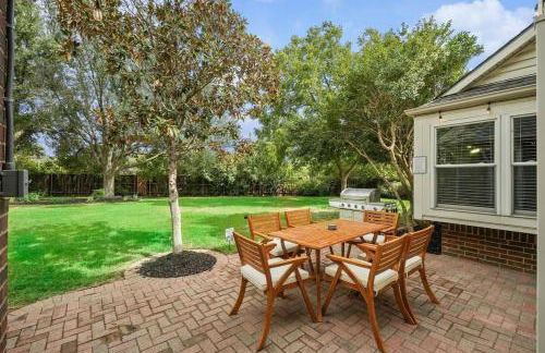 Tropical Pool Oasis - 5 BR Foosbal Cinema - Photo 31