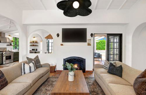 Famous Movie Colony Estate- Casa de Amigos Estate- Ultra Luxe, Pool, Spa, Firepit 4bd, 3.5bth - Foto 31