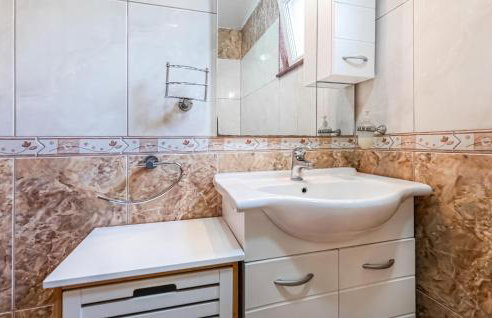 2 Bedroom Stunning Home In Desne - Foto 50