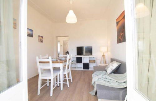 100 meters from the Sea Wi-Fi Center AC Relax Train Station - Foto 17