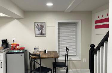 NICE in Historical Bloomingdale - Foto 12