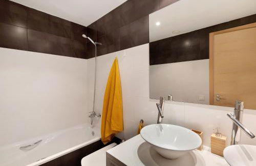 Modern and renewed Apartament Florí - Foto 18