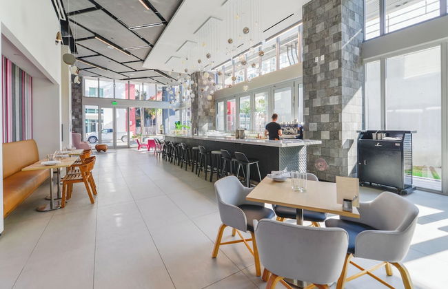 Condo in the Heart of Downtown Miami - Photo 32