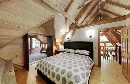 The Lazy Lumberjack Cottages - Photo 16