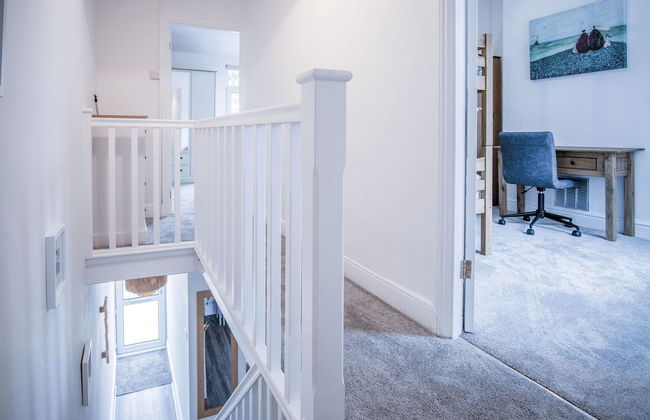 Castle Square - 2 Bedroom - Mumbles - Photo 24