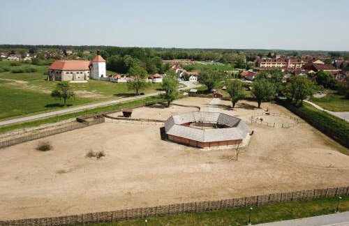 Kuća za odmor Malia sa Spa Hot Tub Jacuzzijem - Nice and Cozy - Free tickets to all City attractions - Foto 44