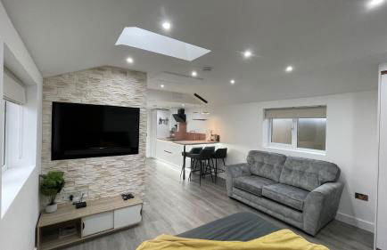 Private Luxury By The Sea, With A Personal Gym, Hot Tub, And Free Parking! - Photo 58