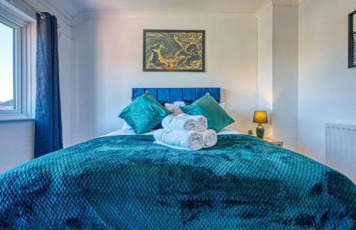 Spacious 3BR Home with Driveway Near NEC & Airport - Foto 9