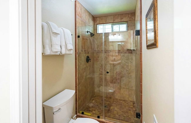 Victorian Manor In Paso Robles Wine Country + Pool, Hot Tub, Firepit, Tennis Court Sleeps 28 - Photo 51