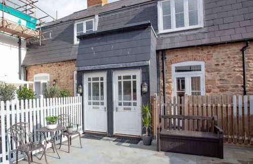 1 Perfectly located stylish, comfortable apartment - Photo 18