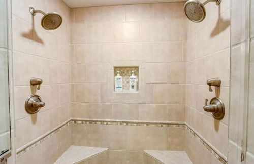 WFC IV Adults or Families Lakefront View - Foto 12