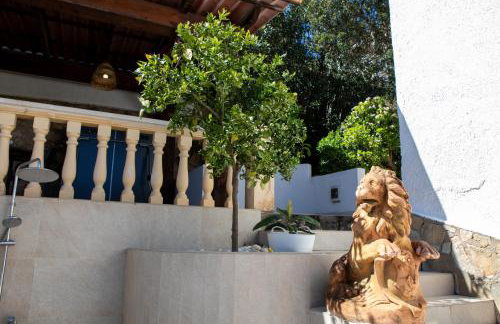 Villa León en Denia, vacaciones con barbacoa en terraza, piscina privada y vistas al Mediterráneo by Family Homes - Foto 31